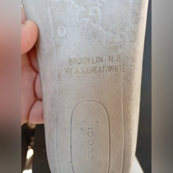 Gucci Brooklyn White Sneakers with Red Star Accents - Picture 9 of 12